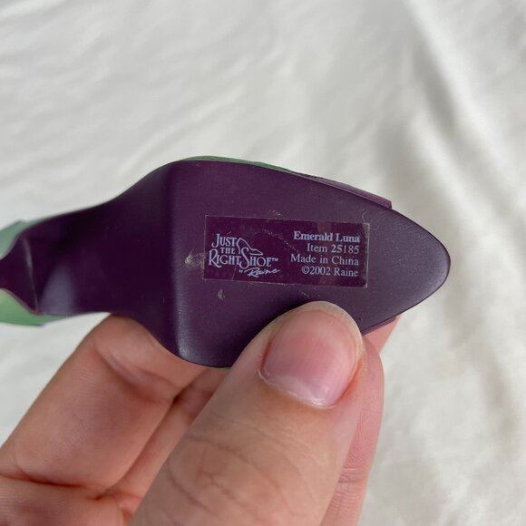 Collection of 4 Antique Just the Right Shoes - Picture 9 of 15